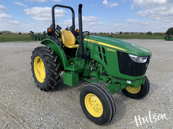 2022 John Deere 5045E Equipment Image0