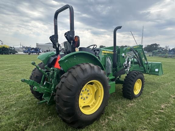 Image of John Deere 5055E equipment image 2