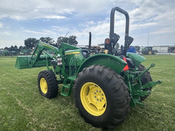 Image of John Deere 5055E equipment image 4
