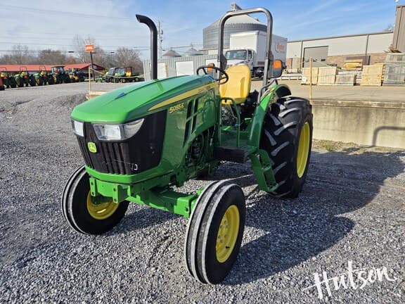 Image of John Deere 5055E equipment image 1