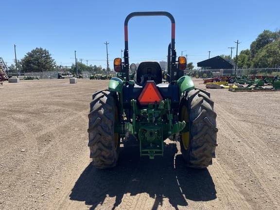 Image of John Deere 5055E equipment image 4