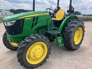 Image of John Deere 5055E equipment image 2
