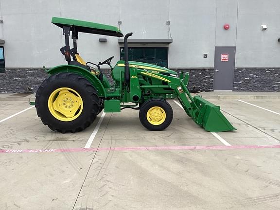 Image of John Deere 5055E equipment image 4