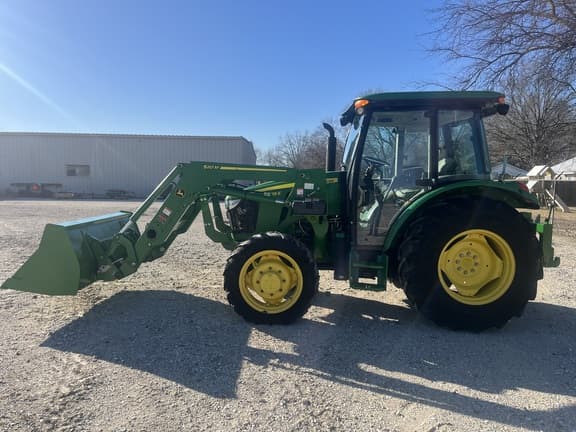 Image of John Deere 5055E equipment image 4