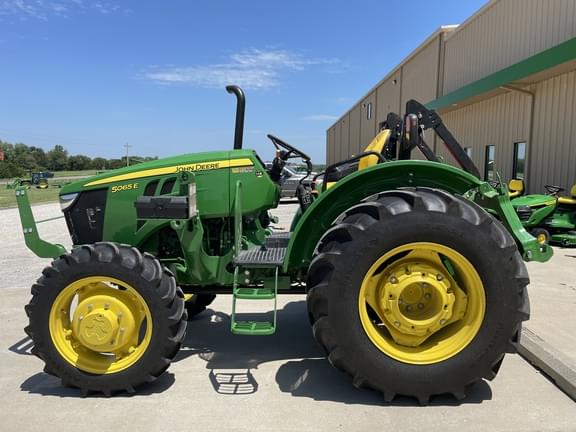 Image of John Deere 5065E Primary image