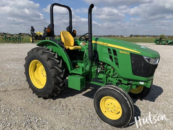 Image of John Deere 5065E Primary image