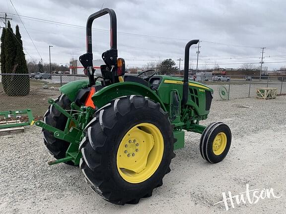 Image of John Deere 5065E equipment image 1