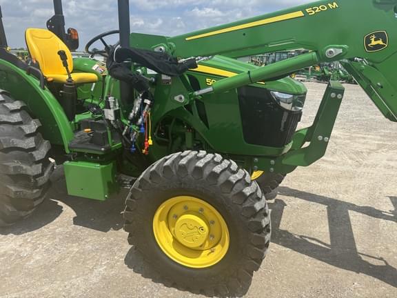Image of John Deere 5065E equipment image 4