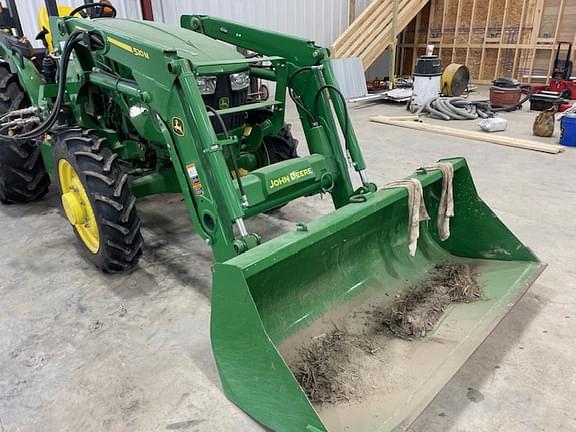 Image of John Deere 5065E equipment image 3