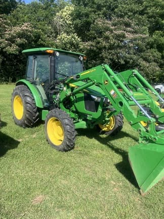 Image of John Deere 5065E equipment image 3