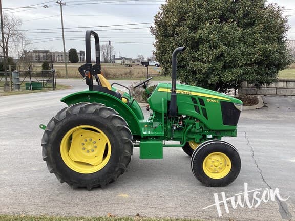 Image of John Deere 5065E equipment image 3