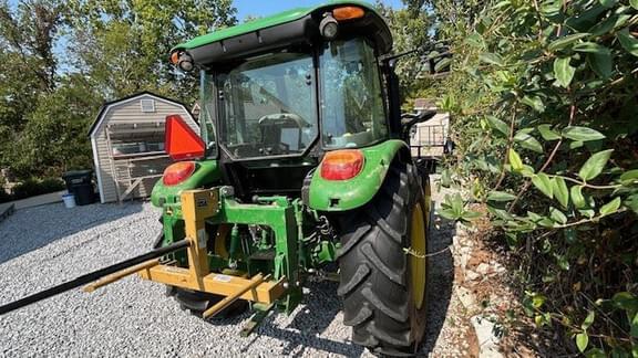 Image of John Deere 5075E equipment image 4