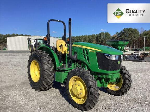 2022 John Deere 5075E Equipment Image0