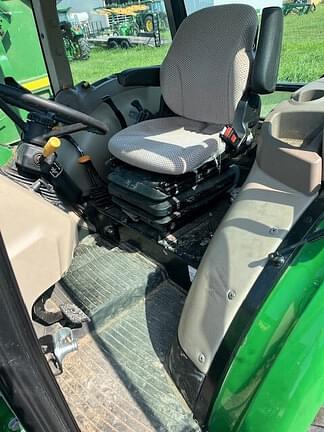 Image of John Deere 5075E equipment image 1