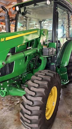 Image of John Deere 5075E equipment image 4