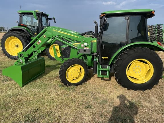 Image of John Deere 5075E equipment image 4