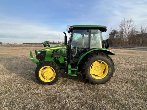 Image of John Deere 5075E equipment image 1