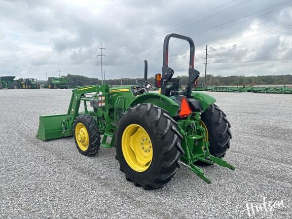 Image of John Deere 5075E equipment image 4