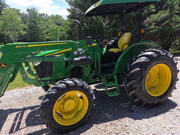 2022 John Deere 5075E Equipment Image0
