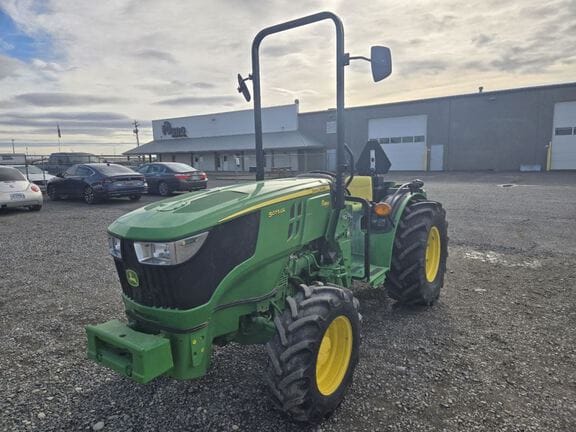 2022 John Deere 5075GL Equipment Image0