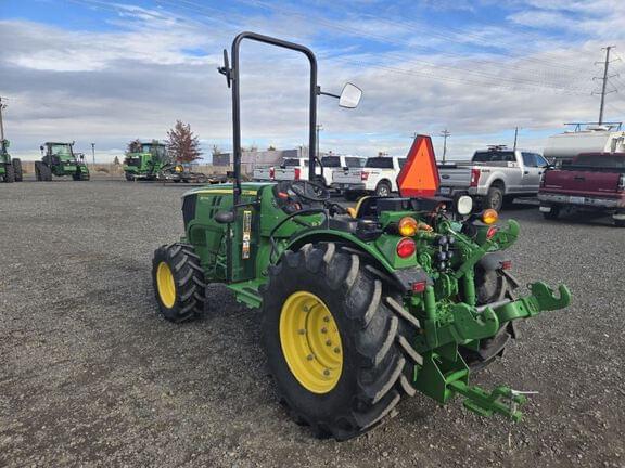 Image of John Deere 5075GL equipment image 2