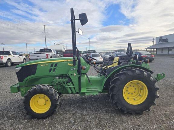 Image of John Deere 5075GL equipment image 1