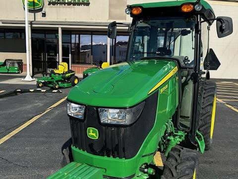 Image of John Deere 5075GV equipment image 3