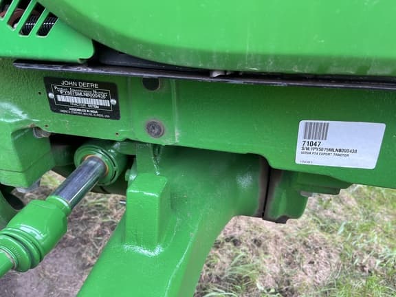 Image of John Deere 5075M equipment image 4