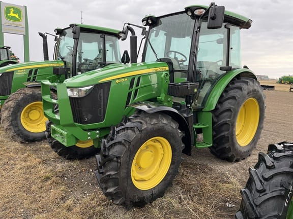 2022 John Deere 5075M Equipment Image0