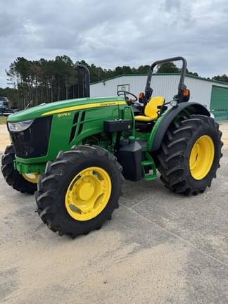 Image of John Deere 5075M Primary image