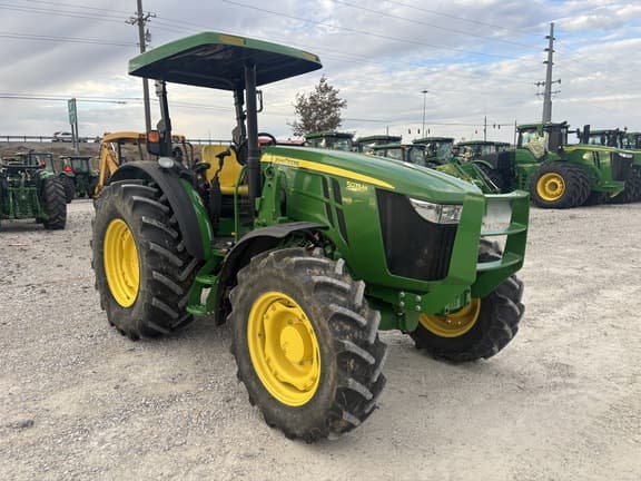 Image of John Deere 5075M equipment image 1
