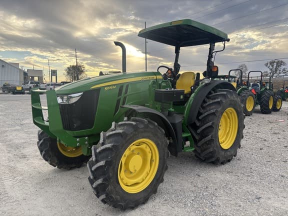 Image of John Deere 5075M Primary image