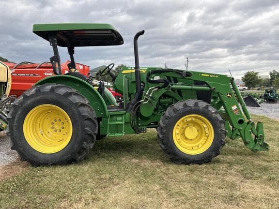Image of John Deere 5090E equipment image 1