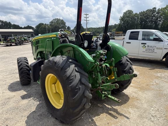 Image of John Deere 5090E equipment image 4