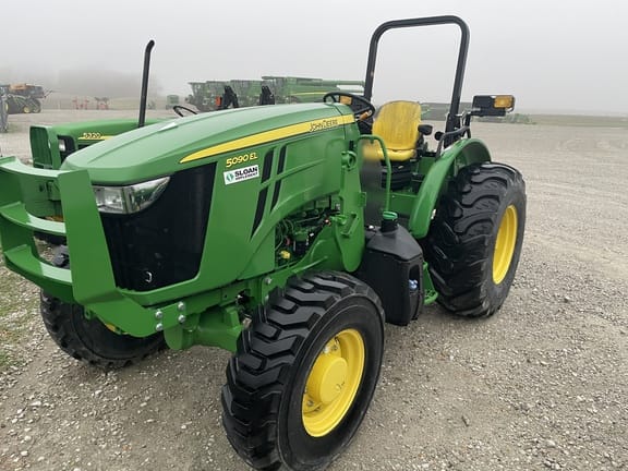 2022 John Deere 5090EL Equipment Image0