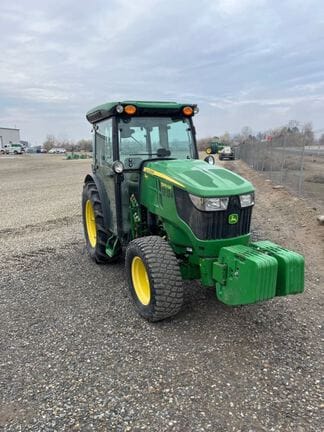 2022 John Deere 5090GN Equipment Image0