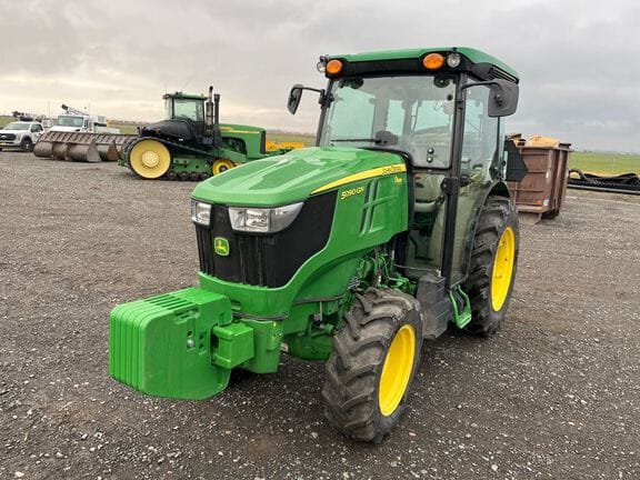 2022 John Deere 5090GN Equipment Image0