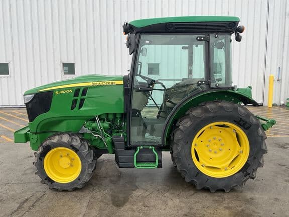 Image of John Deere 5090GN equipment image 1