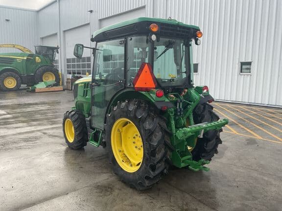 Image of John Deere 5090GN equipment image 2