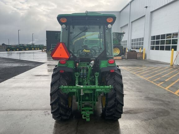 Image of John Deere 5090GN equipment image 3