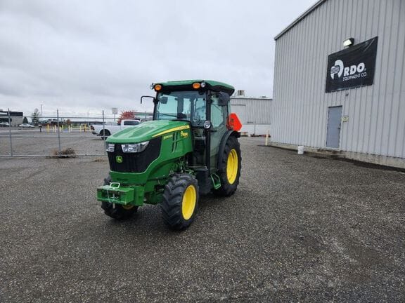 2022 John Deere 5090GN Equipment Image0