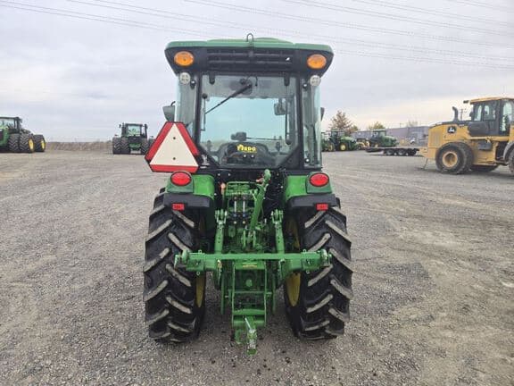 Image of John Deere 5090GN equipment image 3