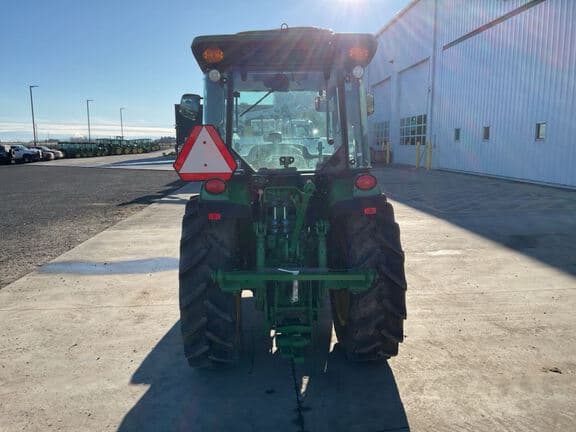 Image of John Deere 5090GN equipment image 3