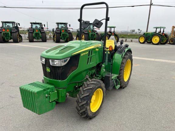 2022 John Deere 5090GN Equipment Image0