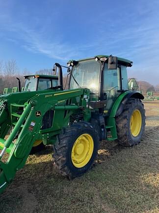 Image of John Deere 5090M equipment image 1