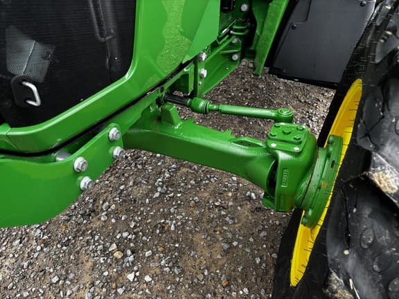 Image of John Deere 5090M equipment image 2