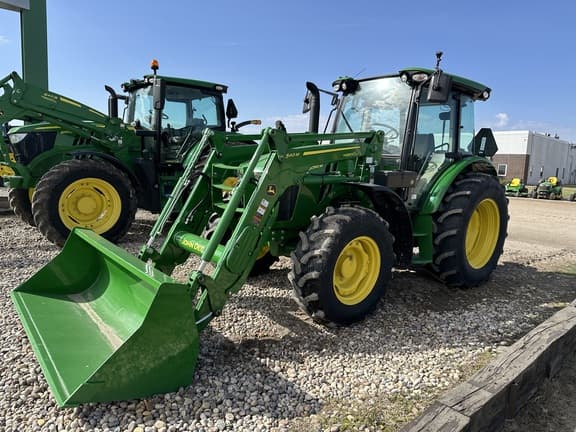 Image of John Deere 5090M equipment image 2