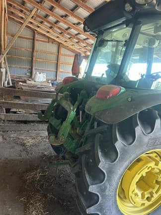 Image of John Deere 5090M equipment image 3