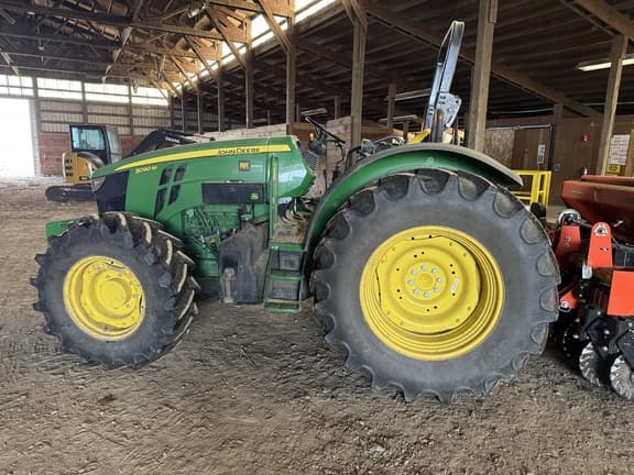 Image of John Deere 5090M equipment image 1
