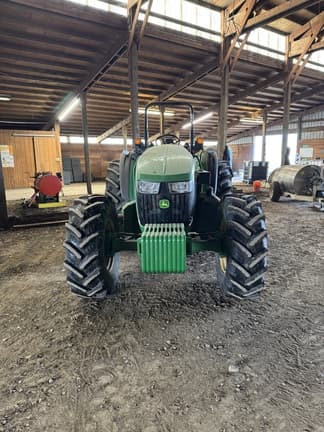 Image of John Deere 5090M equipment image 4